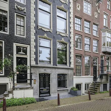 Feel At Home In This One-Bedroom - Check Profile Amsterdam