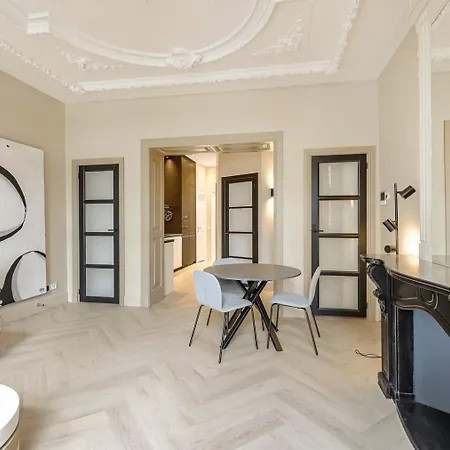 Feel At Home In This One-Bedroom - Check Profile Appartamento Amsterdam