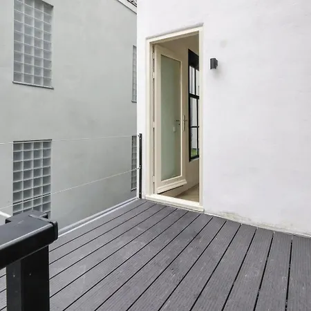 Feel At Home In This One-Bedroom - Check Profile 阿姆斯特丹